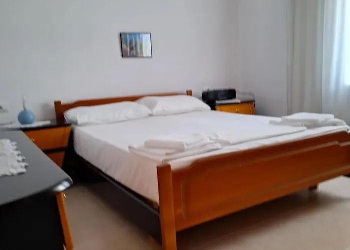 Annas Apartment